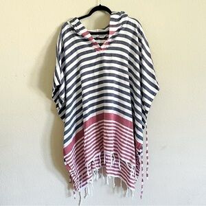 Milo Americano hooded poncho unisex one size red white blue finge July fourth